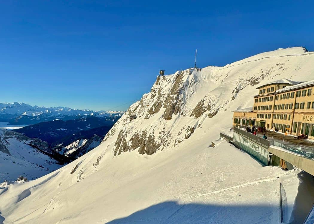 Mount-Pilatus-Tomlishorn-Peak-in-Winter