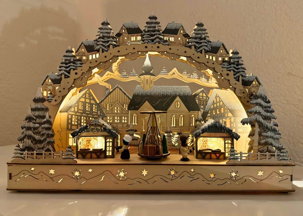 Lighted Christmas Arch from Stuttgart